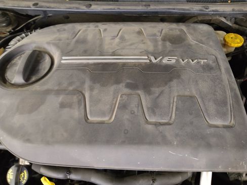 Used 2015 Chrysler 200 S w/ Navigation & Sound Group I FWD image 30