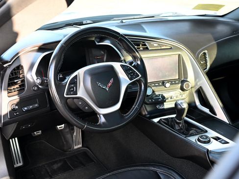 Used 2015 Chevrolet Corvette Stingray Coupe w/ 2LT Preferred Equipment Group image 18