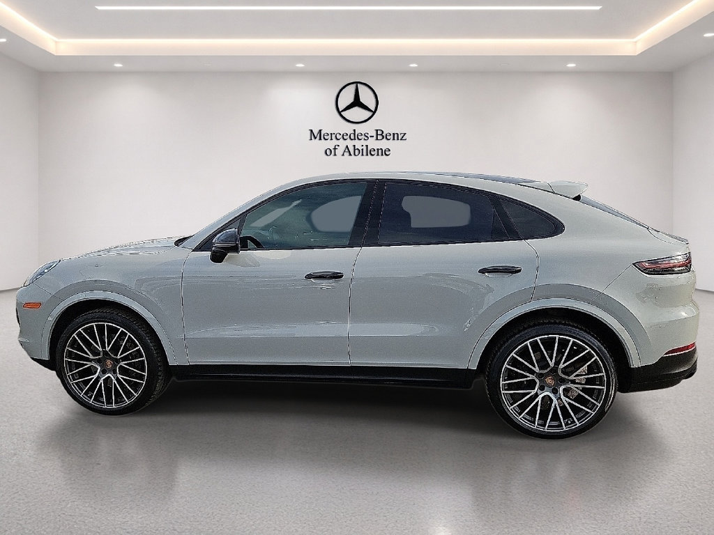 Used 2023 Porsche Cayenne Platinum Edition AWD/4WD image 3