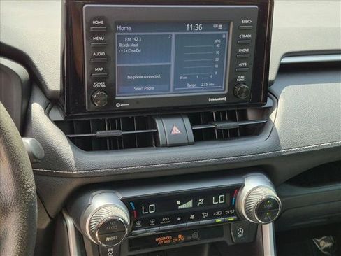 Used 2020 Toyota RAV4 XLE FWD image 12