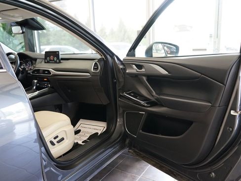 Used 2020 MAZDA CX-9 Touring w/ Touring Premium Package AWD/4WD image 42