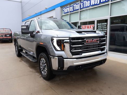 New 2026 GMC Sierra 3500 SLE w/ Preferred Package AWD/4WD image 2
