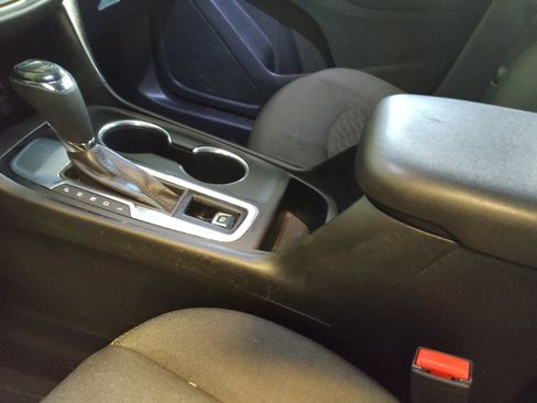 Used 2019 Chevrolet Equinox LT image 26