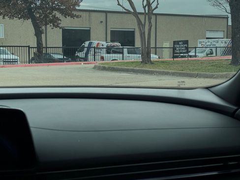 Used 2025 Hyundai Elantra Limited image 36