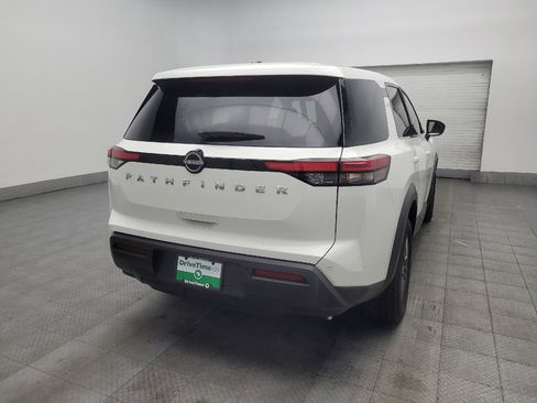 Used 2022 Nissan Pathfinder S FWD image 9