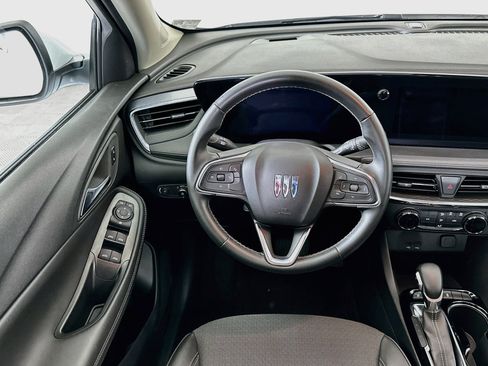 Used 2025 Buick Encore GX Preferred FWD image 18