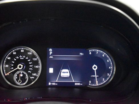 Used 2025 Genesis GV70 2.5T AWD/4WD image 17