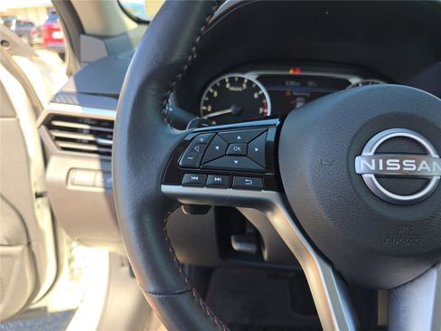 Used 2024 Nissan Altima 2.5 SR w/ SR Premium Package image 32