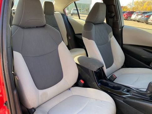 Used 2020 Toyota Corolla LE image 9