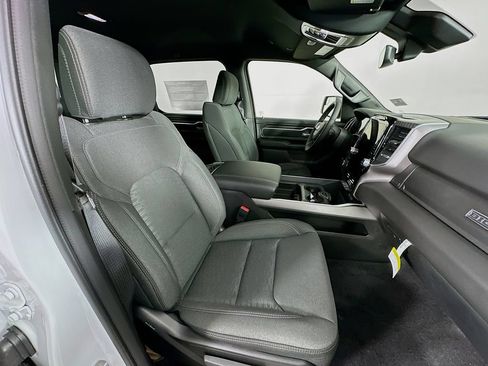 New 2026 RAM 1500 Big Horn AWD/4WD image 35