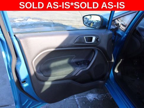 Used 2015 Ford Fiesta SE image 17