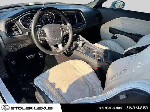 Used 2016 Dodge Challenger R/T Scat Pack w/ Leather Interior Group RWD image 12