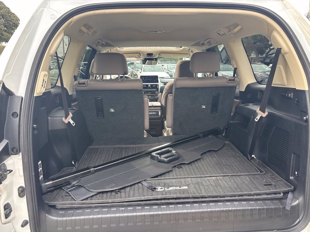 Used 2023 Lexus GX 460 Premium AWD/4WD image 18