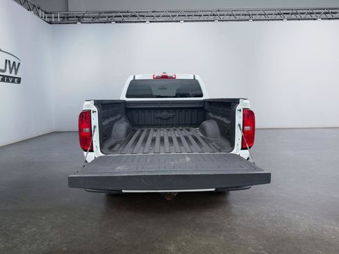 Used 2022 Chevrolet Colorado W/T w/ Custom Special Edition AWD/4WD image 20