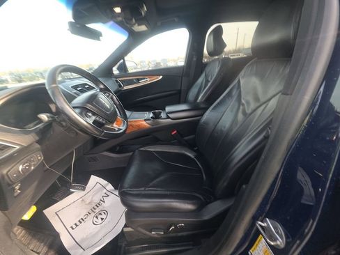 Used 2019 Lincoln Nautilus Reserve w/ Cargo Utility Package image 11