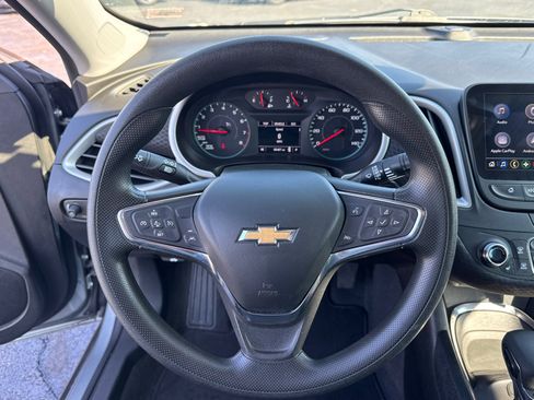Used 2024 Chevrolet Malibu LT image 14