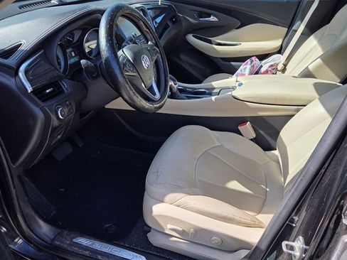 Used 2017 Buick Envision Essence w/ LPO, Cargo Package FWD image 4