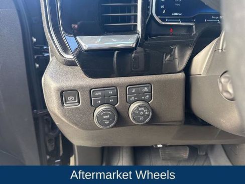 Used 2022 Chevrolet Silverado 1500 LTZ w/ Z71 Off-Road Package AWD/4WD image 20