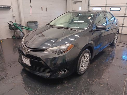 Used 2017 Toyota Corolla L image 5