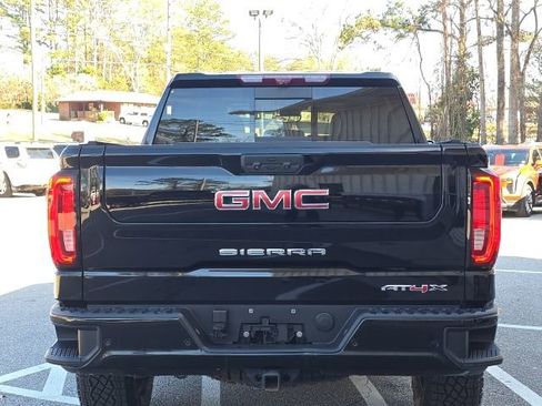 Used 2022 GMC Sierra 1500 AT4X image 5