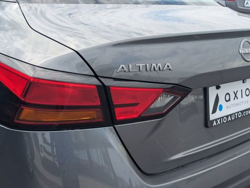 Used 2025 Nissan Altima 2.5 SV FWD image 5