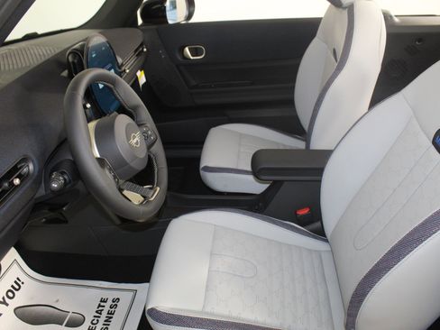 New 2026 MINI Cooper S image 5