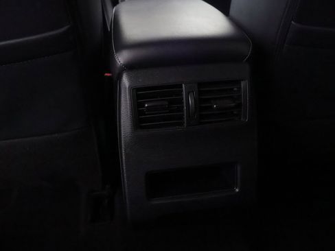 Used 2024 Mitsubishi Outlander SE Black Edition image 50