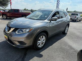 Used 2016 Nissan Rogue SV w/ SV Premium Package image 1