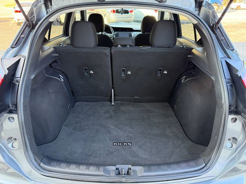 Used 2022 Nissan Kicks SV image 15