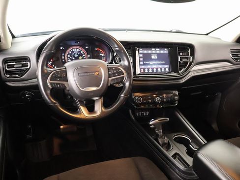 Used 2021 Dodge Durango SXT w/ 3rd Row Seating Group image 2