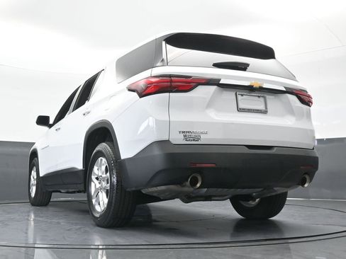 Used 2023 Chevrolet Traverse LS FWD image 51