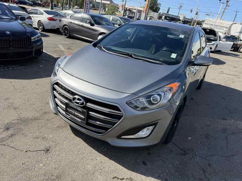 Used 2016 Hyundai Elantra GT w/ Option Group 02 image 3