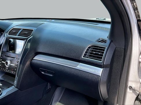 Used 2018 Ford Explorer Sport AWD/4WD image 19