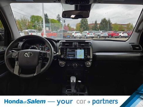 Used 2024 Toyota 4Runner TRD Off-Road w/ 4Runner Black Package (TMS) AWD/4WD image 10