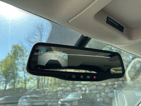 Used 2012 Chevrolet Avalanche LT w/ Suspension Package, Off-Road AWD/4WD image 19