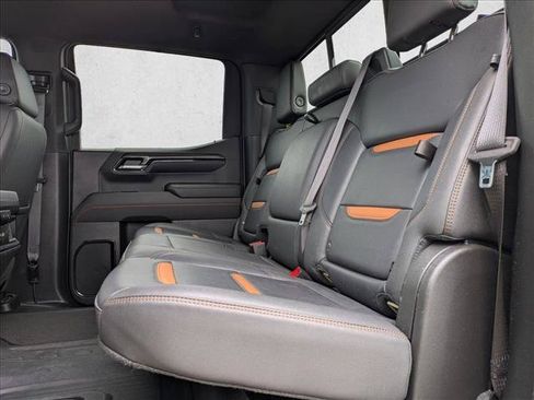 Used 2023 GMC Sierra 1500 AT4 w/ AT4 Preferred Package AWD/4WD image 19
