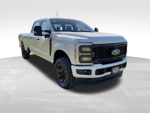 New 2026 Ford F250 XL w/ STX Appearance Package AWD/4WD image 8