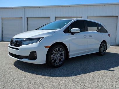 Used 2025 Honda Odyssey Touring