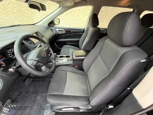 Used 2019 Nissan Pathfinder S AWD/4WD image 13