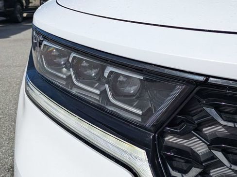 Used 2023 Kia Sorento SX image 12