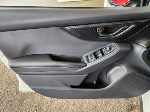 Used 2018 Subaru Crosstrek 2.0i Premium AWD/4WD image 10