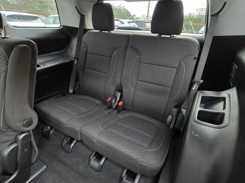 Used 2018 GMC Acadia SLE image 10