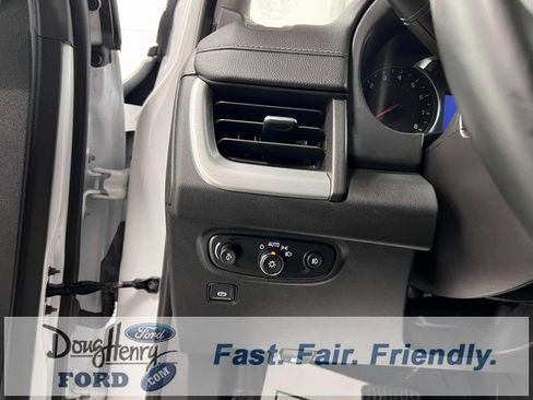 Used 2024 GMC Terrain SLT image 27