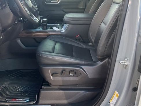 Used 2024 Chevrolet Silverado 1500 LT Trail Boss w/ Convenience Package II image 12