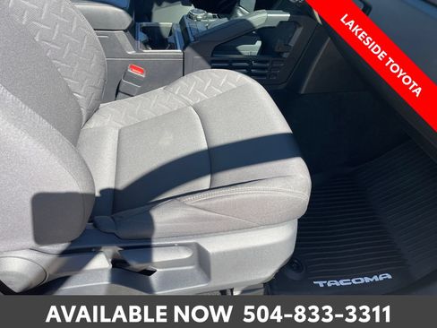 Certified 2026 Toyota Tacoma SR5 AWD/4WD image 17