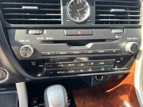 Used 2018 Lexus RX 350L FWD w/ Premium Package image 16