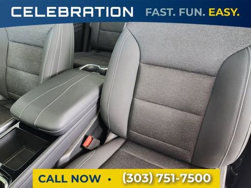 Used 2025 Chevrolet Traverse LT w/ Sun and Wheel Package image 9