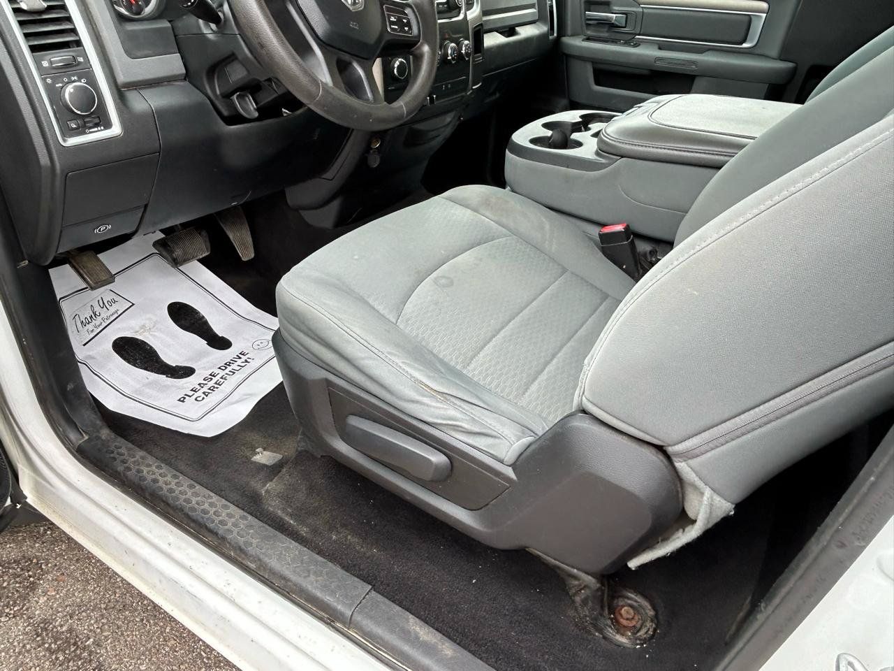 Used 2013 RAM 1500 Classic SLT AWD/4WD image 9