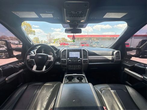 Used 2021 Ford F250 Platinum w/ Tremor Off-Road Package AWD/4WD image 27