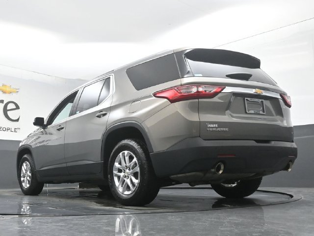 Used 2018 Chevrolet Traverse LT FWD image 5